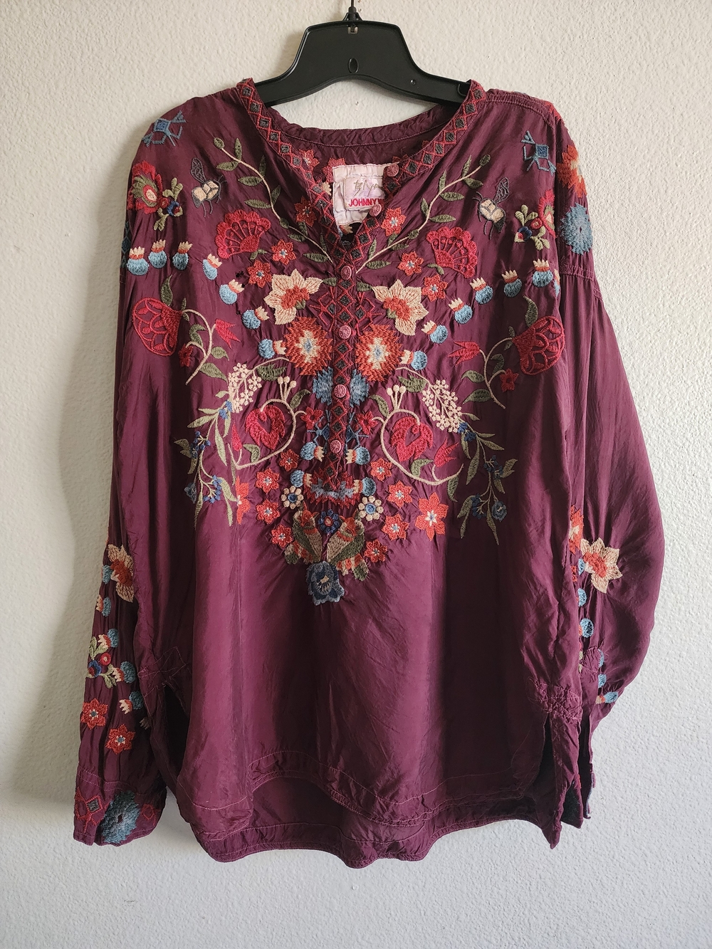 Johnny Was BIYA Cupra Rayon Embroidered Tunic Blouse Maroon Size S FLAWED